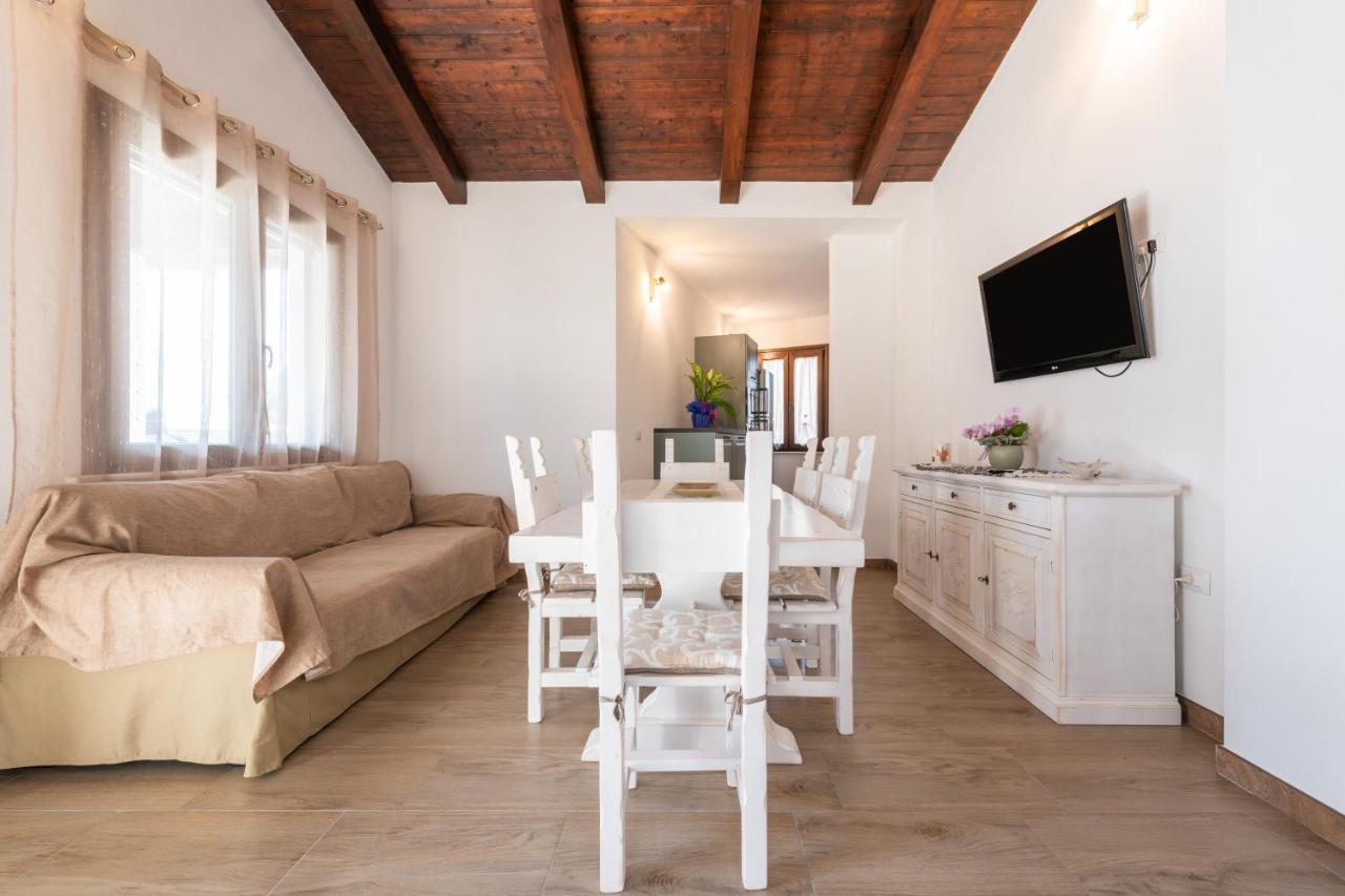 Casa Giovanna San Giovanni Suèrgiu Esterno foto